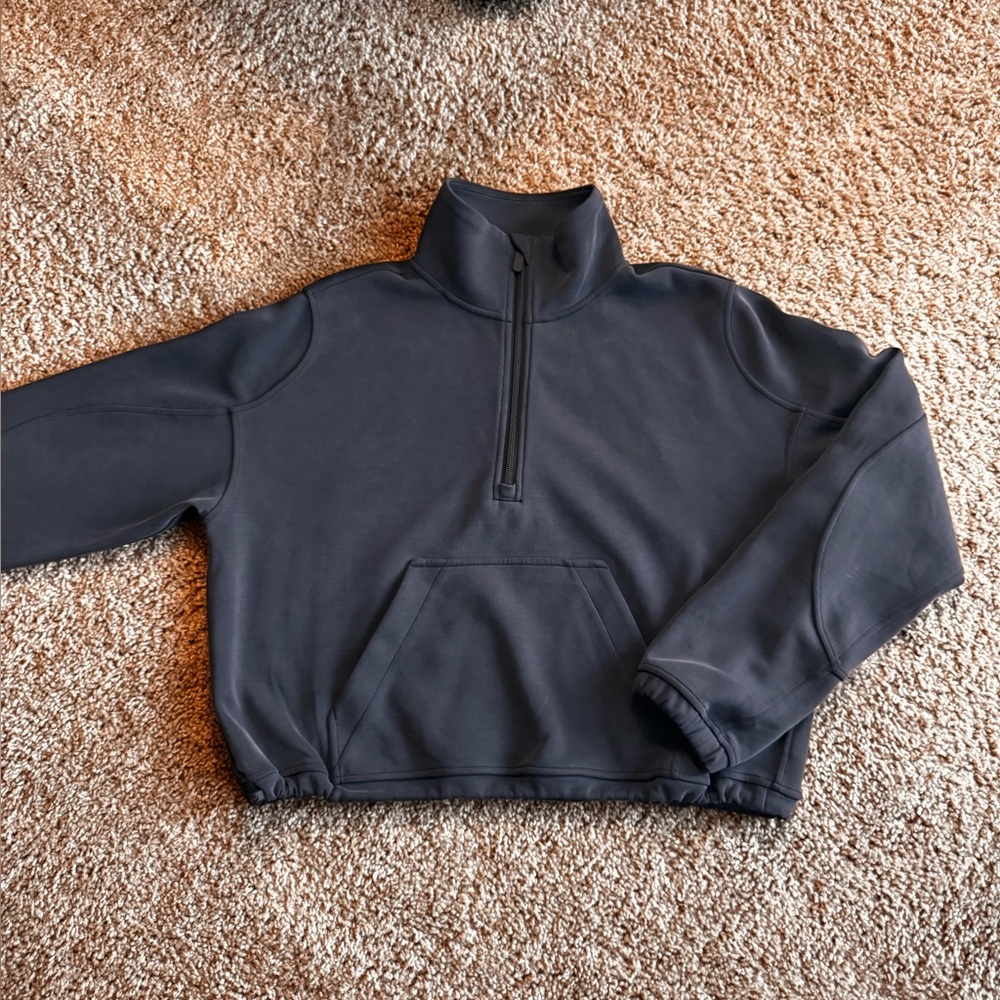 Lululemon Softstream Half Zip, Size 6